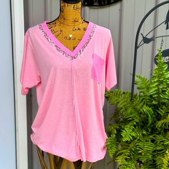 🆕🌿🩷POL: MULTI PINK V-neck Floral Lace Front Pocket Top SMALL - Picture 1 of 11